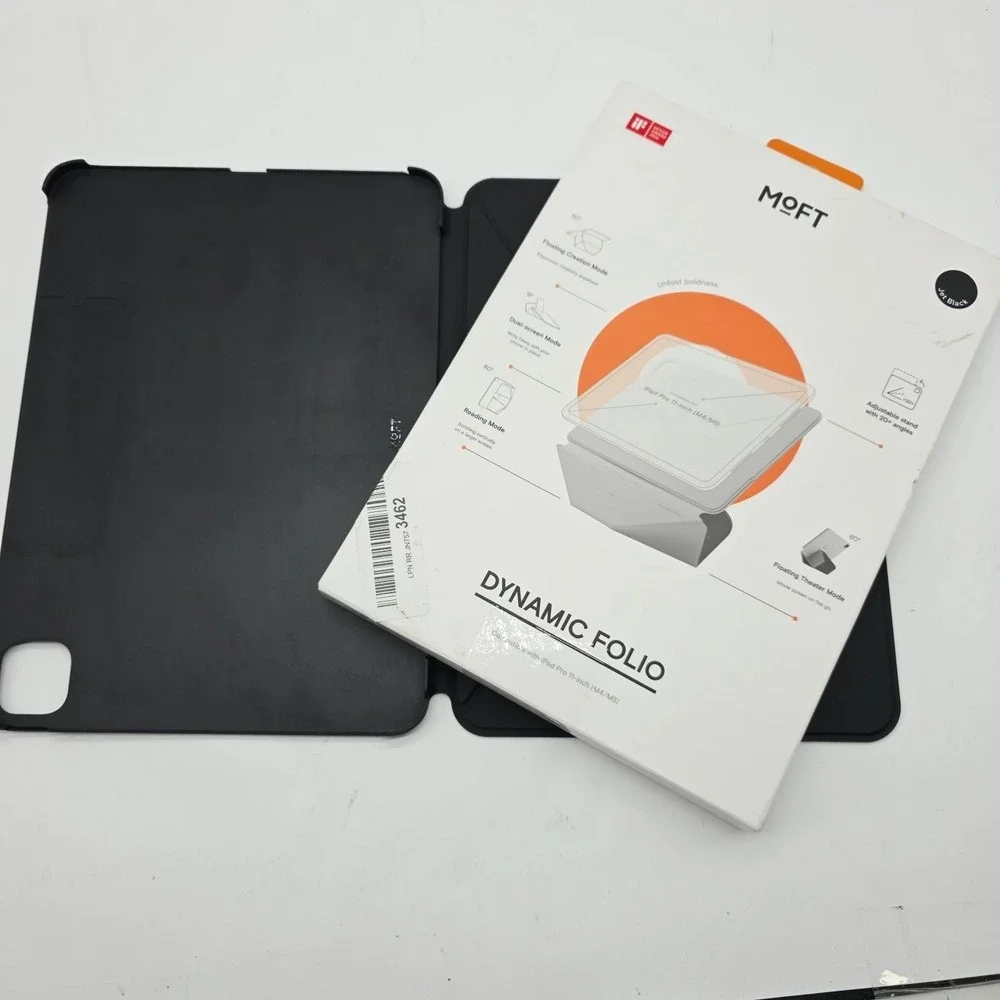 MOFT Dynamic Folio Case iPad Pro 11 M5 2025 M4 2024 Black Multi-Angle Stand